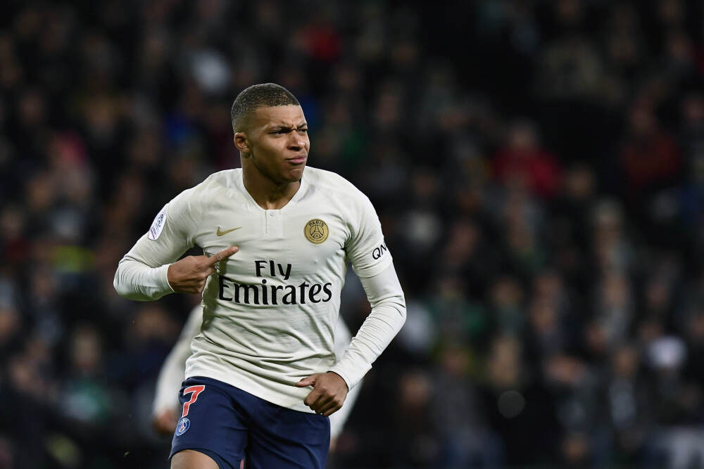 大思政课、每天锻炼2小时……2025十大教改热词发布